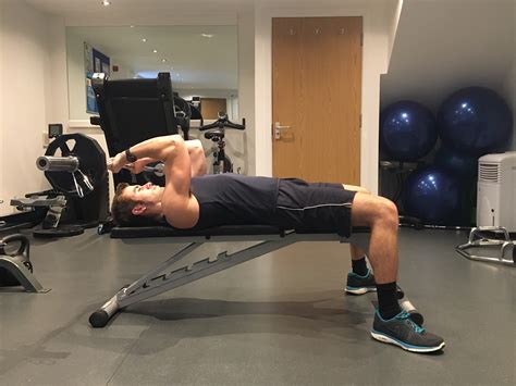 How to do lying tricep extensions with the proper form. Grab an EZ bar with a pronated grip just inside shoulder width. Lie back on a flat bench, and then press the …